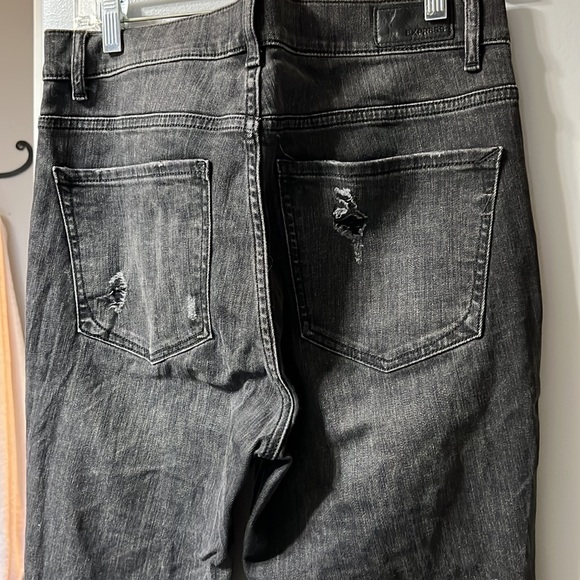 Jeans - Picture 6 of 7